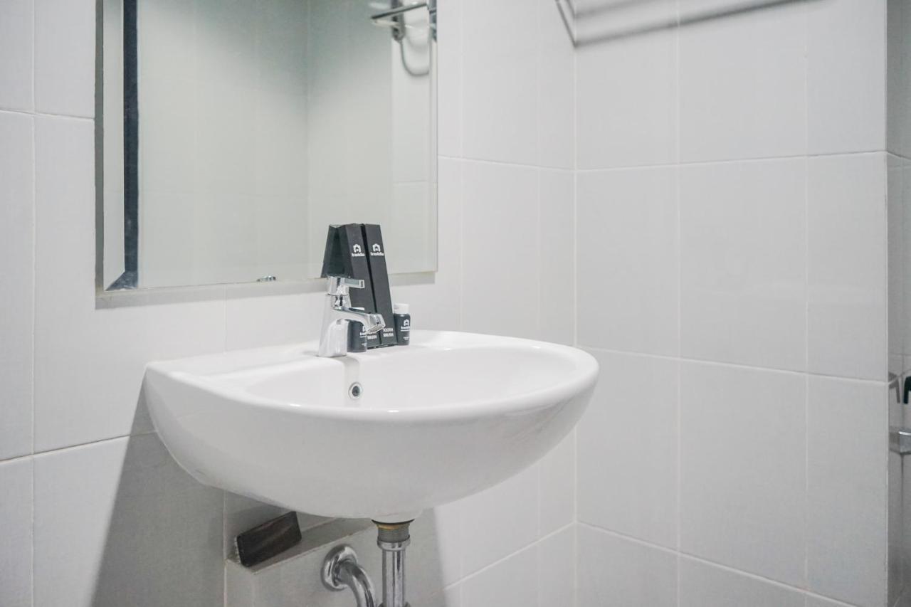 Cozy And Best View Studio Casa De Parco Apartment By Travelio Tangerang Exterior foto